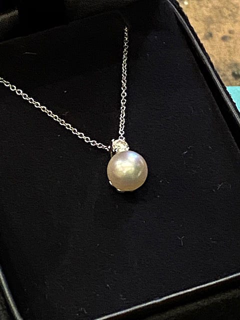tiffany signature pearls