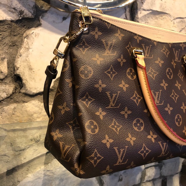 Louis Vuitton, Bags, Beautiful Louis Vuitton Monogram Pallas Mm