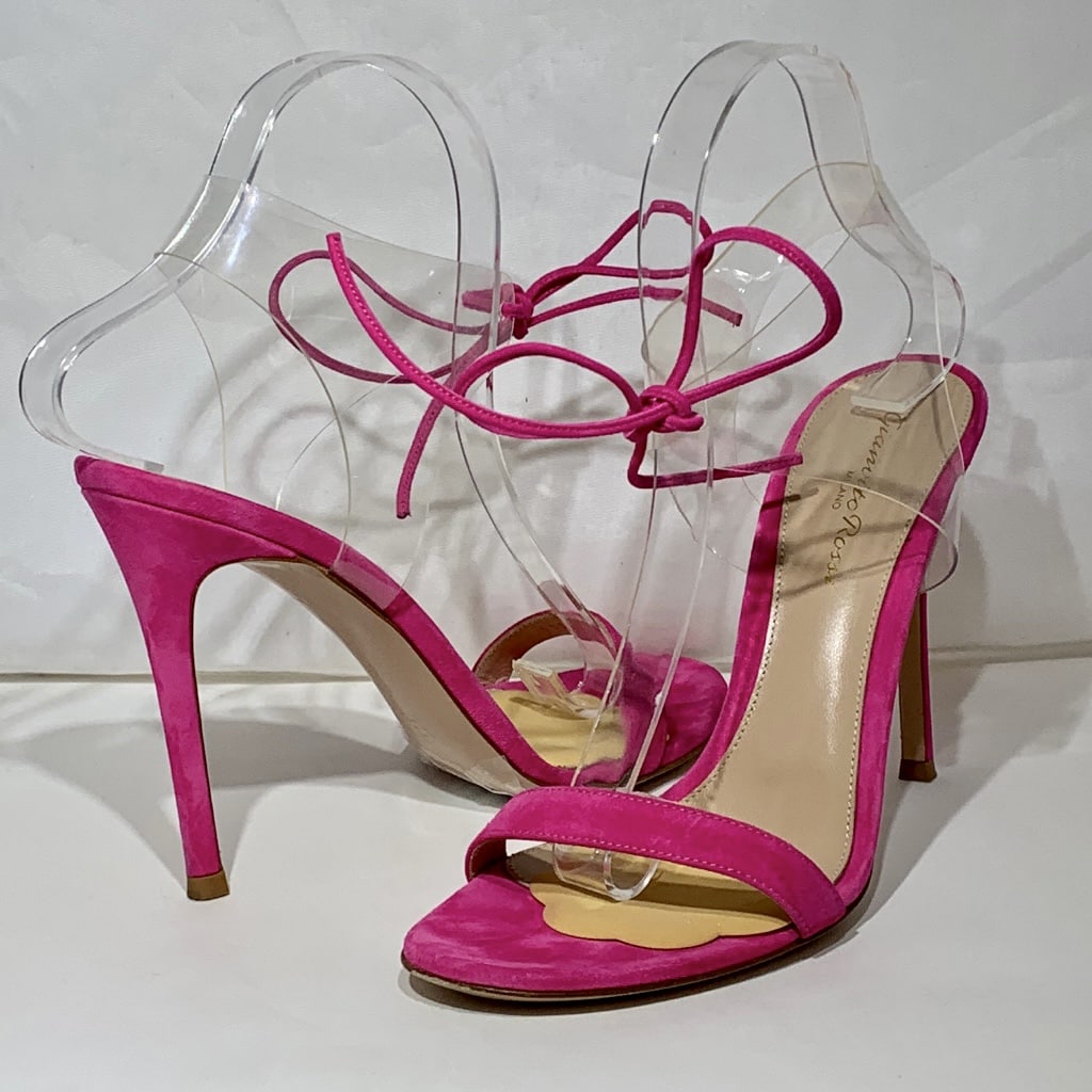 GIANVITO ROSSI Estelle Suede Pumps in Pink 38.5 - More Than You Can Imagine