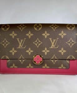 Louis Vuitton Flore Chain wallet purse for Sale in Fair Oaks Ranch