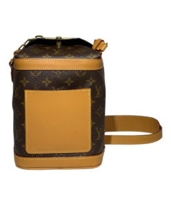 Louis Vuitton pre-owned Legacy Milk Box Crossbody Bag - Farfetch