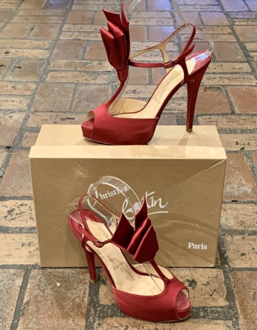 CHRISTIAN LOUBOUTIN Cathay Bow Sandal Heel in Ruby (37) 1