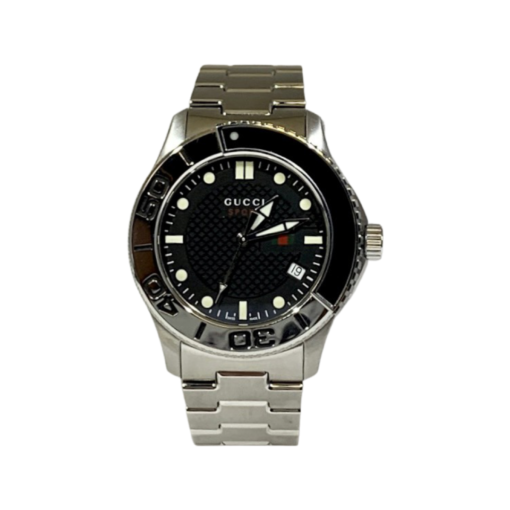 GUCCI Dive Watch in Stainless Steel 4