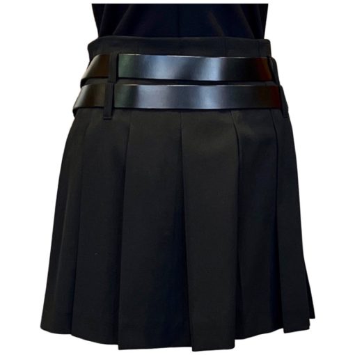 BURBERRY Pleated Skirt in Black (6) 2