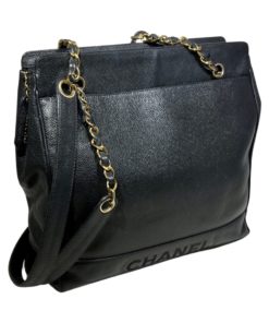 CHANEL Shoulder Bag in Black 5