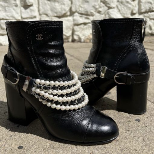 CHANEL Multistrand Booties in Black and Pearl (39.5) 1