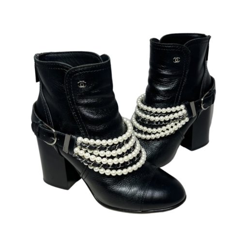 CHANEL Multistrand Booties in Black and Pearl (39.5) 3