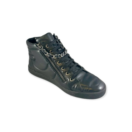 CHANEL Classic Chain Sneaker in Black 5