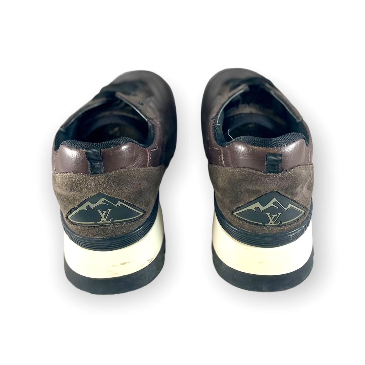 ♤▪︎Louis Vuitton 'LV' designer shoes ♤▪︎《Price Ksh.2200