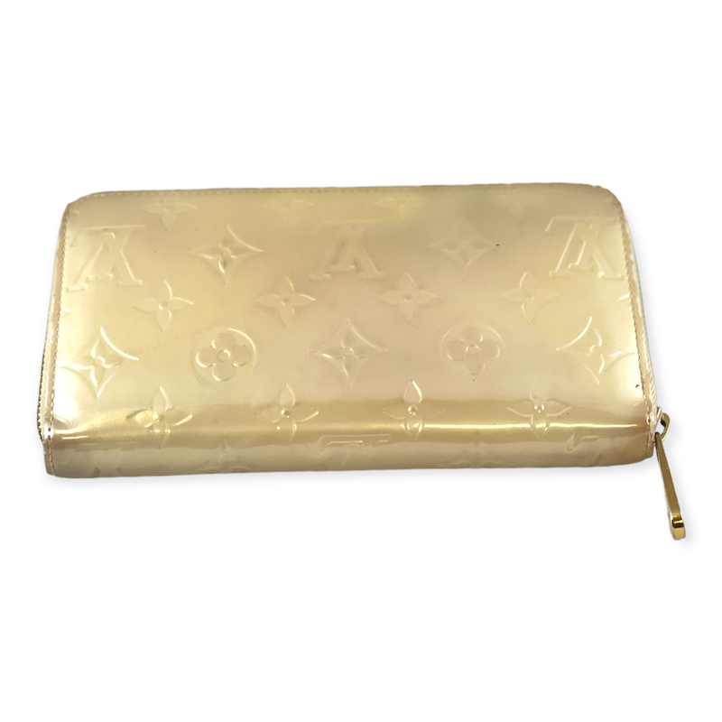 LOUIS VUITTON Vernis Zippy Wallet in Pearl - More Than You Can Imagine
