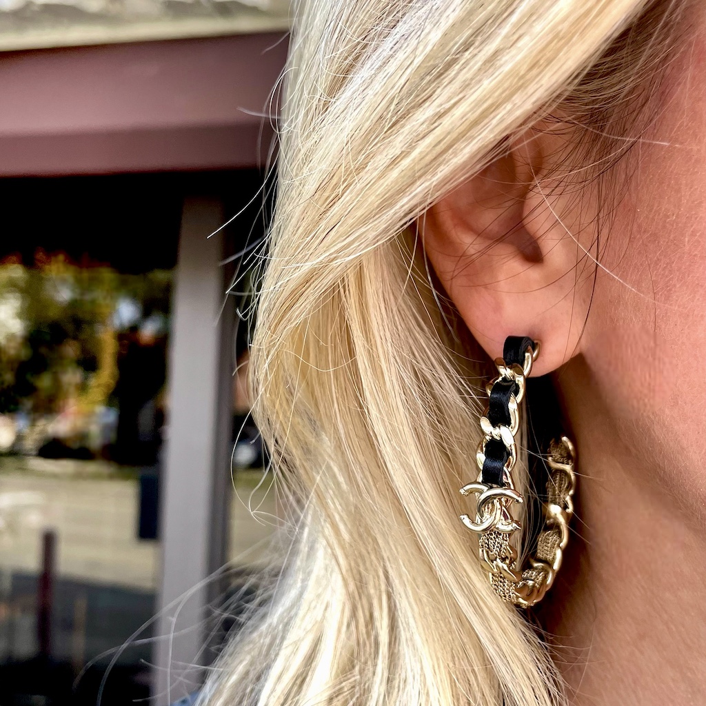 black silver chanel earrings