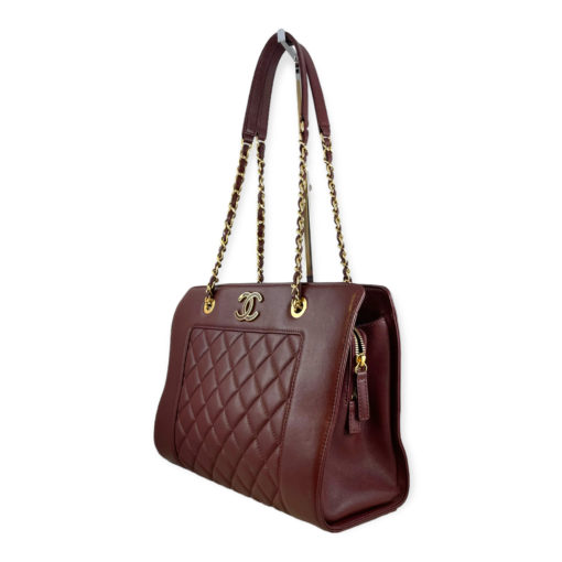 Chanel Shopping Tote in Burgundy 4