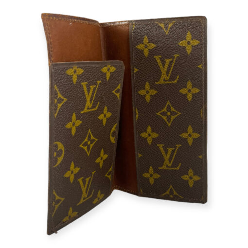 Louis Vuitton Passport Cover Monogram 5