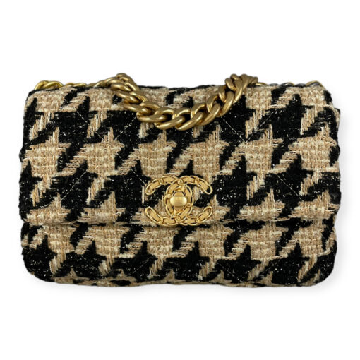 Chanel 19 Houndstooth Beige Tweed Flap Bag 1