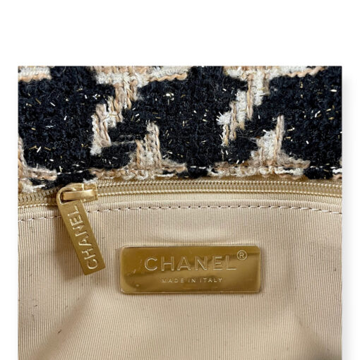 Chanel 19 Houndstooth Beige Tweed Flap Bag 8