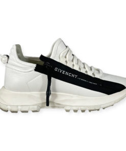 Givenchy Spectre Runner Sneakers in White & Black 37 7