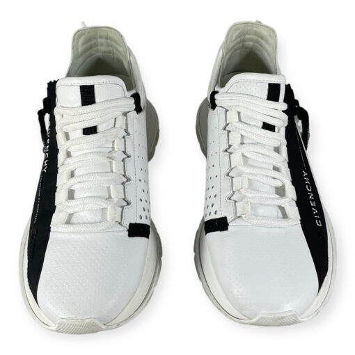 Givenchy Spectre Runner Sneakers in White & Black 37 4