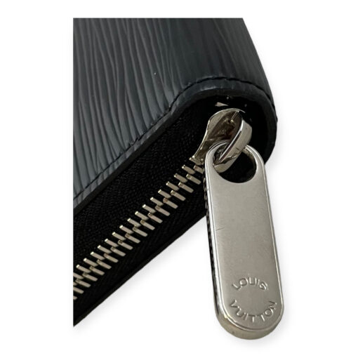 Louis Vuitton Epi Zippy Wallet in Black 4