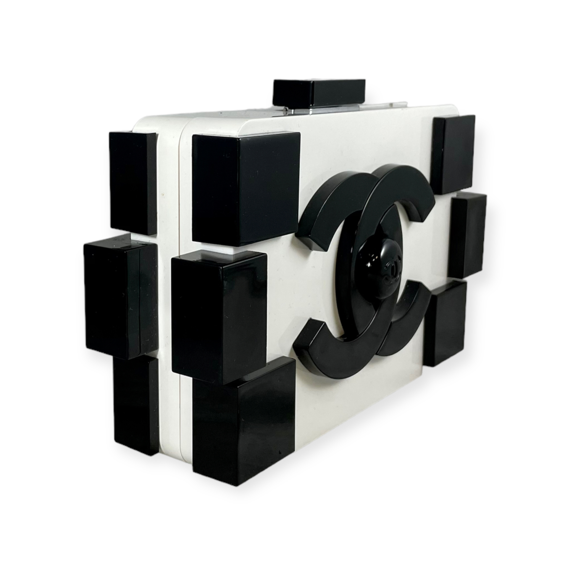 Chanel Lego Clutch in White / Black | MTYCI