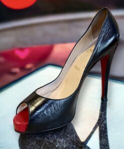 Size 39 | Louboutin Very Prive Peep Toe Pumps in Black
