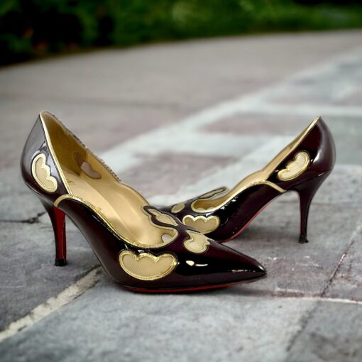 Size 39.5 | Christian Louboutin Indies Patent Pumps in Burgundy