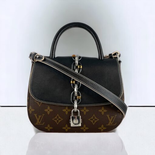 Louis Vuitton Chain It Top Handle Shoulder Bag 16
