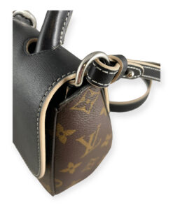 Louis Vuitton Chain It Top Handle Shoulder Bag 29