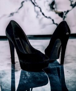 Size 38 | Dior Velvet Peep Toe Pumps in Black