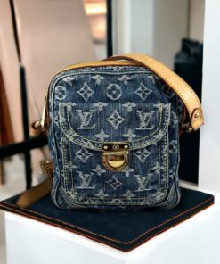 Pre-Owned Louis Vuitton Excentri Cite Handbag – Bremer Jewelry