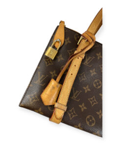 Louis Vuitton Monogram Shoulder Bag 12