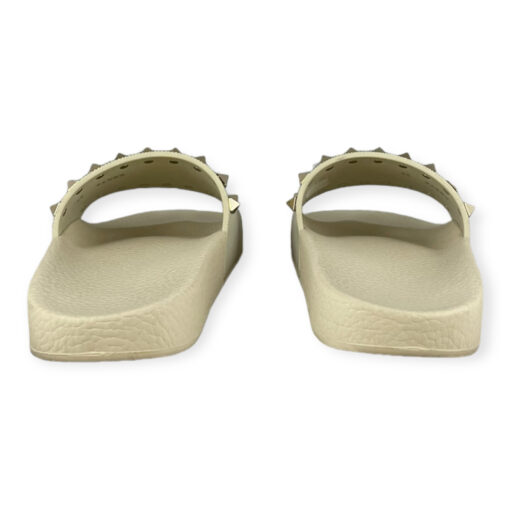 Valentino Rockstud Rubber Slide Sandals in Ivory | Size 35 5