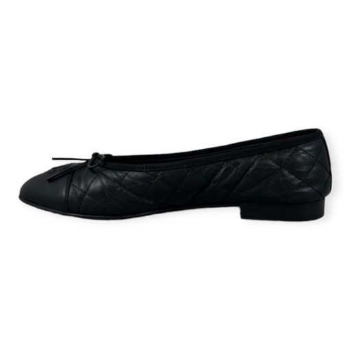 Chanel Quilted Ballerina Flats in Black Size 38.5 1