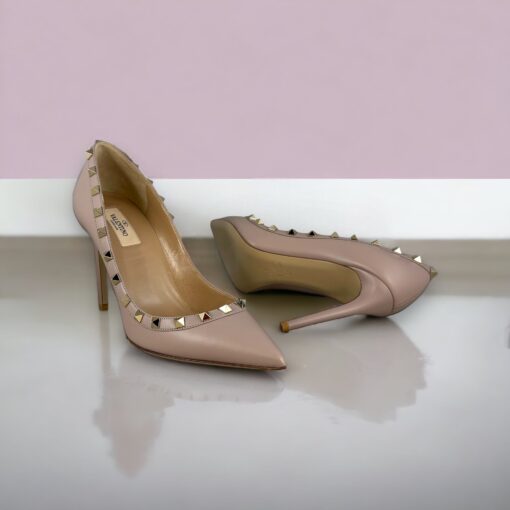 Valentino Rockstud Pumps in Nude Size 39 7