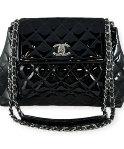 Chanel Accordion Flap Bag in Black 10