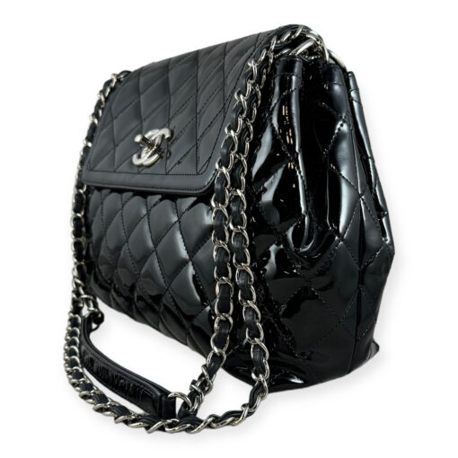 Chanel Accordion Flap Bag in Black 2