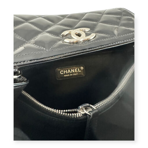 Chanel Accordion Flap Bag in Black 7