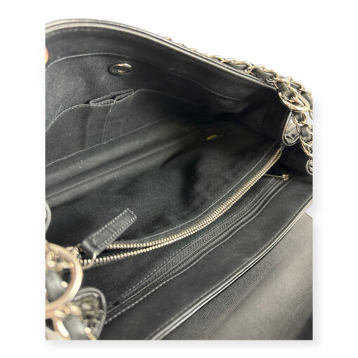 Chanel Accordion Flap Bag in Black 9