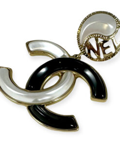 Chanel Yin Yang CC Drop Earrings in Black & White 9
