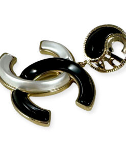 Chanel Yin Yang CC Drop Earrings in Black & White 10