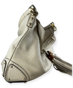 Gucci Indy Hobo Bag in Ivory 12
