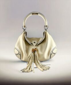 Gucci Indy Hobo Bag in Ivory
