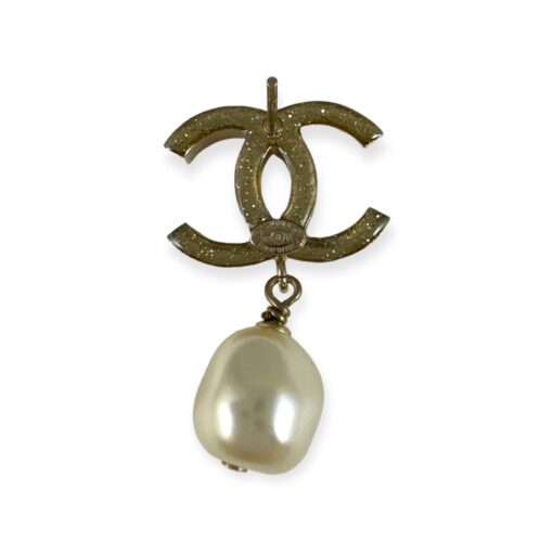 Chanel CC Pearl Drop Earrings in Gold 5