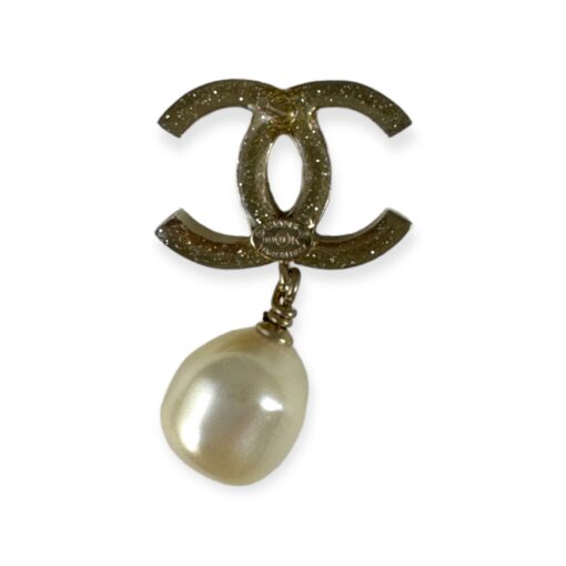 Chanel CC Pearl Drop Earrings in Gold 6