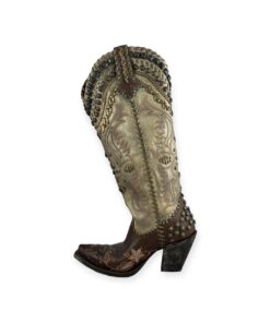 Double D Ranch Studded Cowboy Boots in Brown | Size 6 6