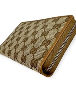 Gucci Zipper Wallet in Brown GG Supreme 10