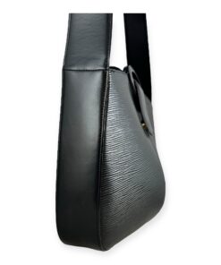 Louis Vuitton Epi Reverie in Black 11