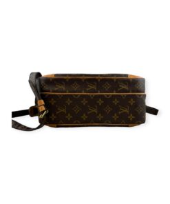 Louis Vuitton Nile Crossbody Bag Monogram 17